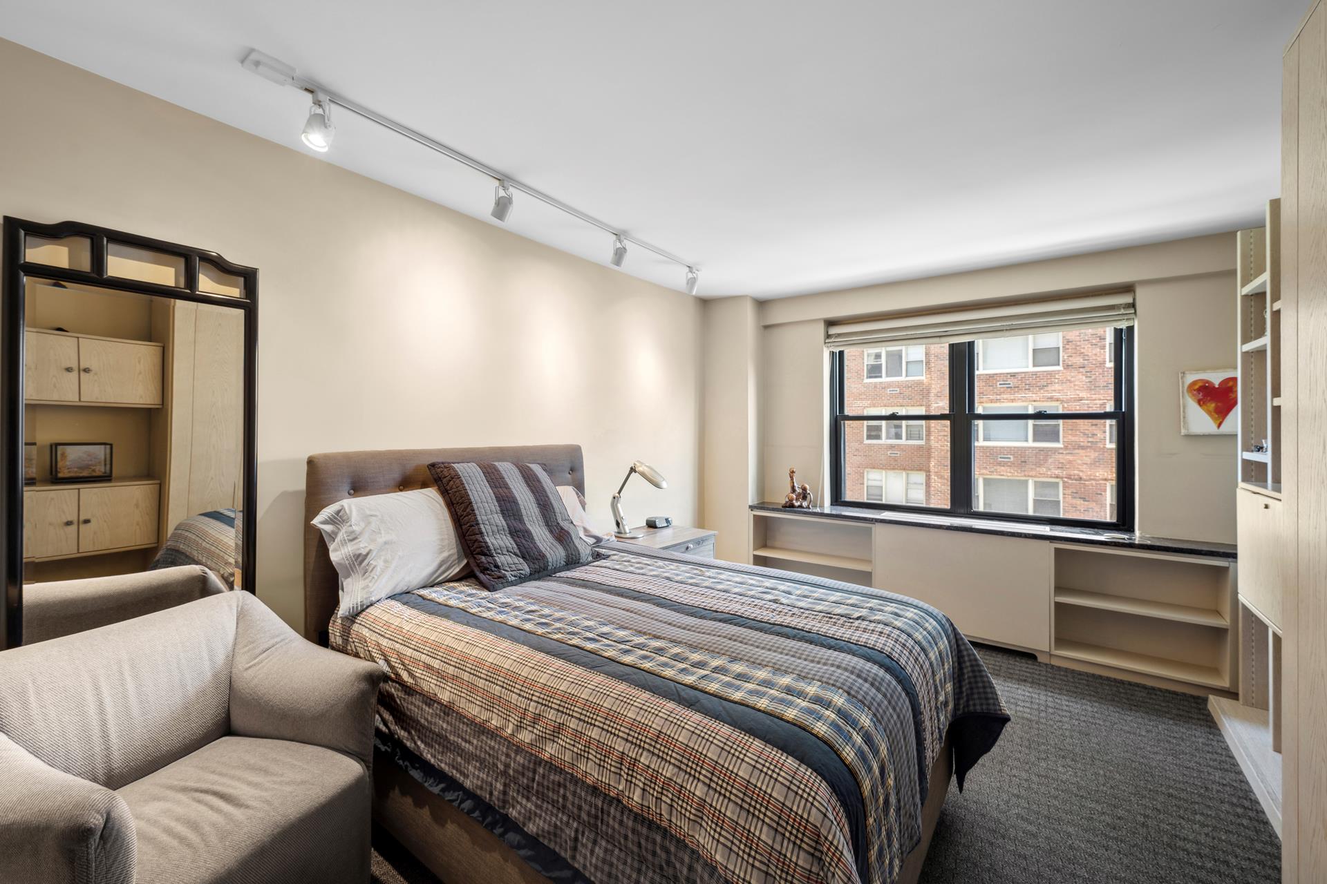 196 East 75th Street