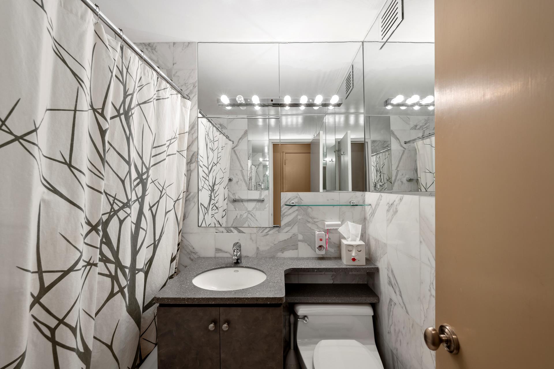196 East 75th Street