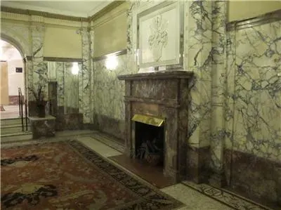 418 Central Park West