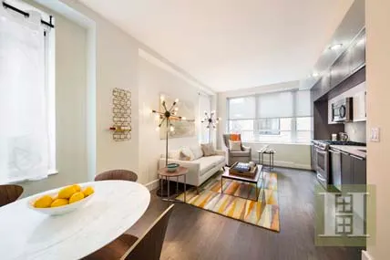 465 West 51st Street