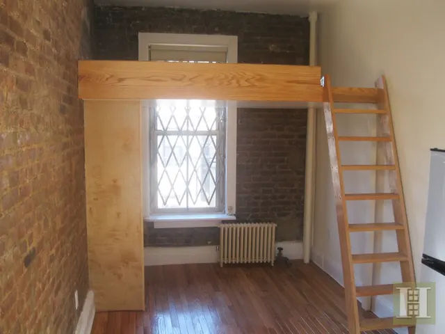 231 Thompson Street
