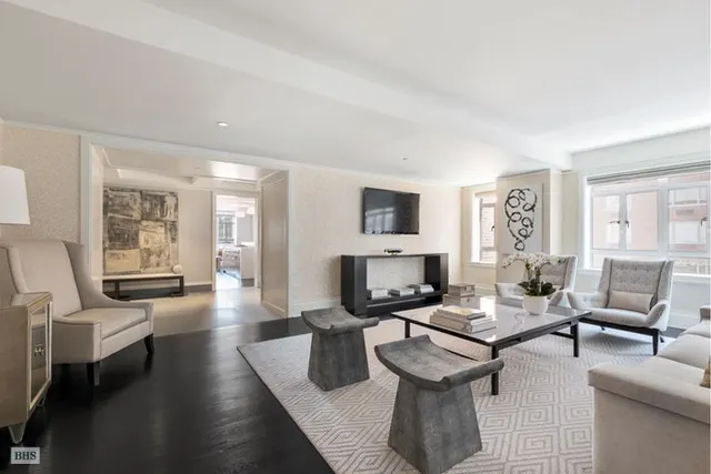 21 East 61st Street