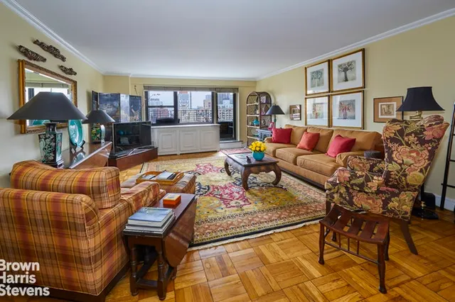 176 East 77th Street