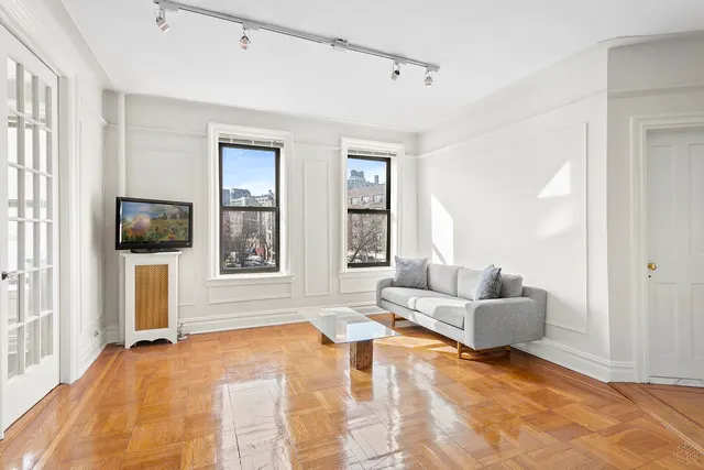 1 Minetta Street