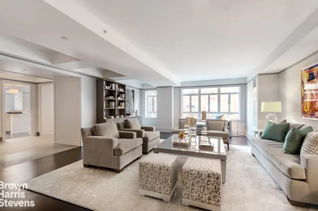 21 East 61st Street