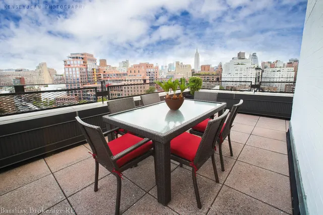 33 Greenwich Avenue