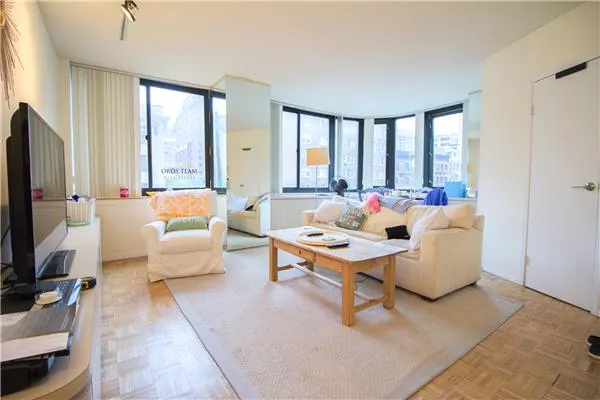 159 East 30th Street
