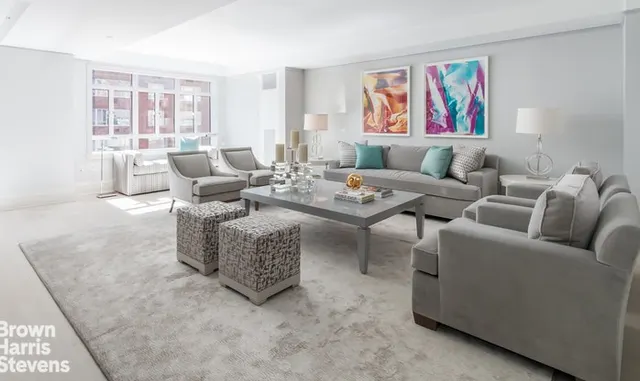 21 East 61st Street