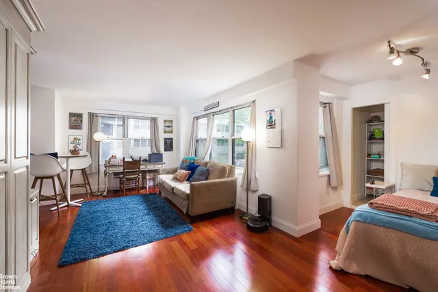 166 East 35th Street