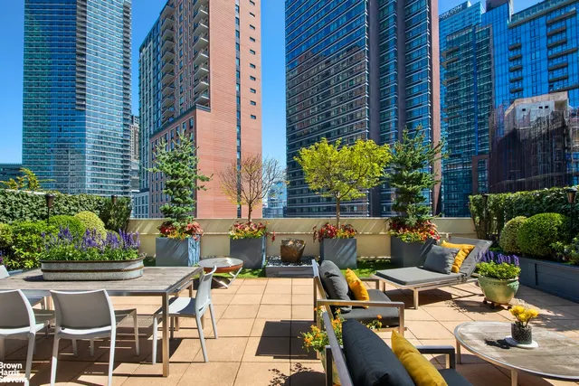 20 West 64th Street