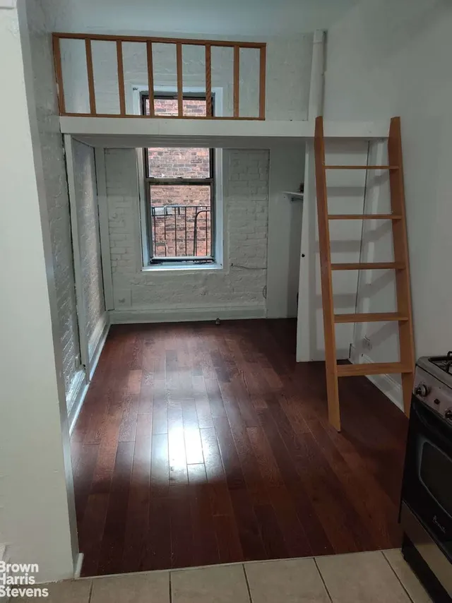 231 Thompson Street