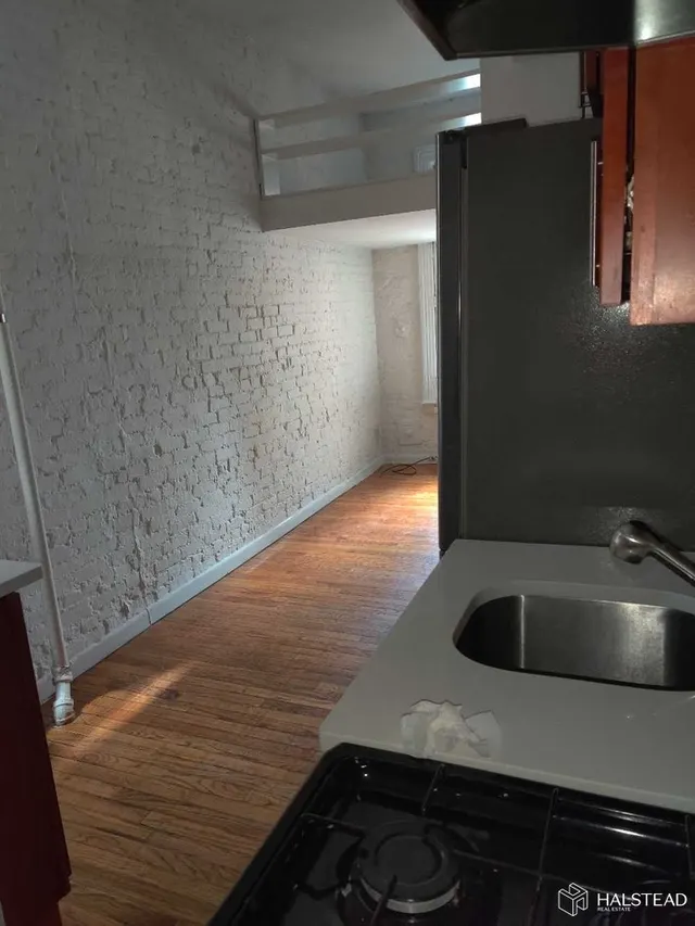 231 Thompson Street