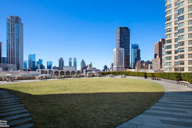 20 West 64th Street