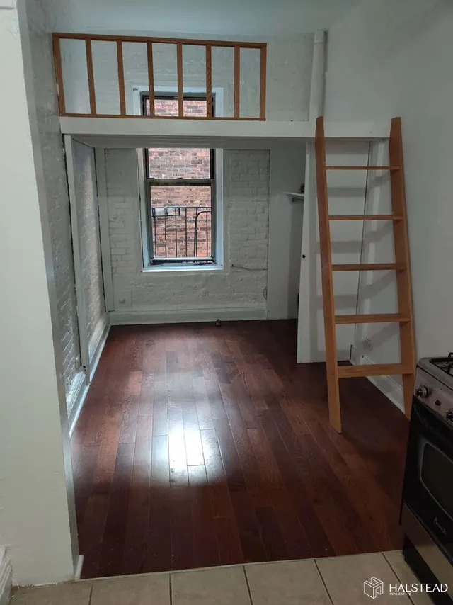 231 Thompson Street
