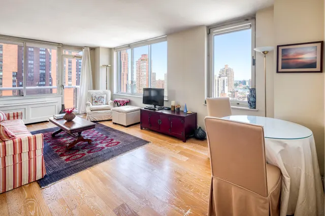 200 East 89th Street