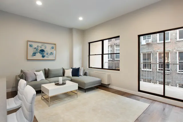 35 East 10th Street