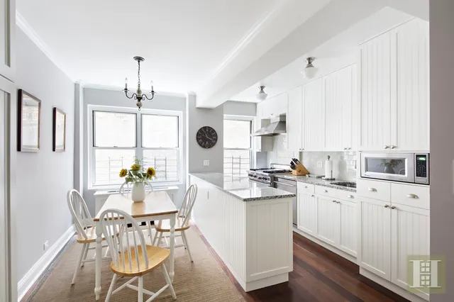 45 West 54th Street