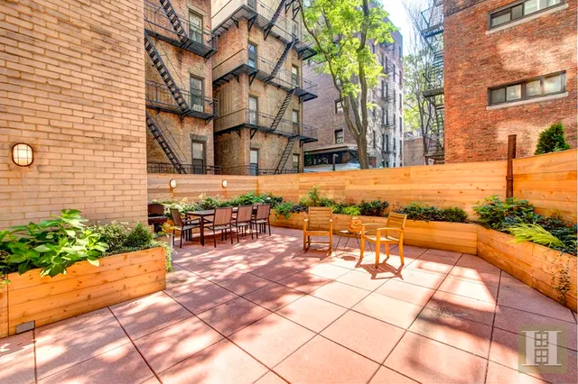 69 W 9TH Street