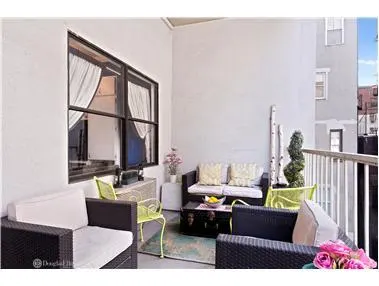 35 East 10th Street