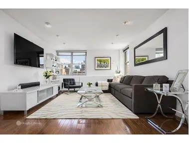 32 Gramercy Park South