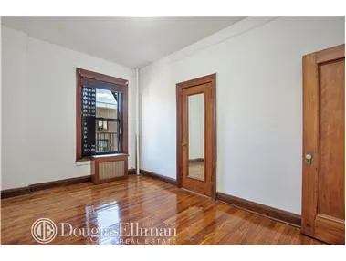 418 Central Park West