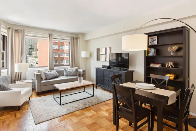 305 East 72nd Street