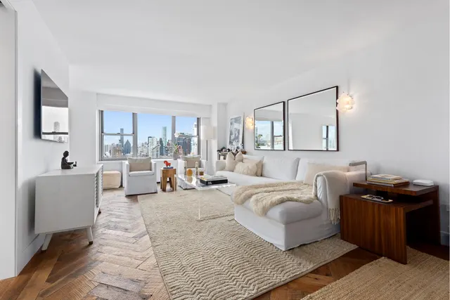 360 East 72nd Street