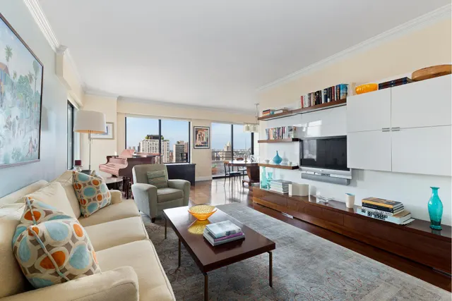400 East 70th Street