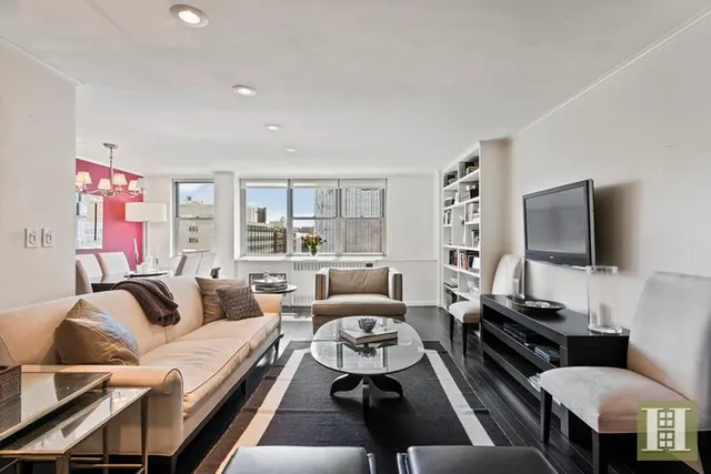 32 Gramercy Park South