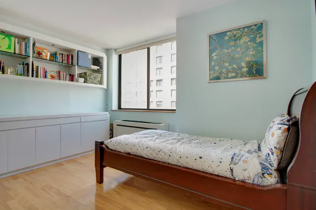 330 East 75th Street