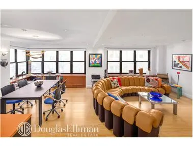 25 West 54th Street