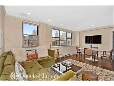 32 Gramercy Park South