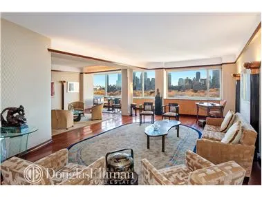 860 Fifth Avenue