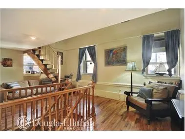 4 Lexington Avenue
