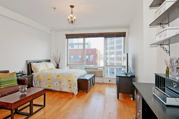 13-11 Jackson Avenue