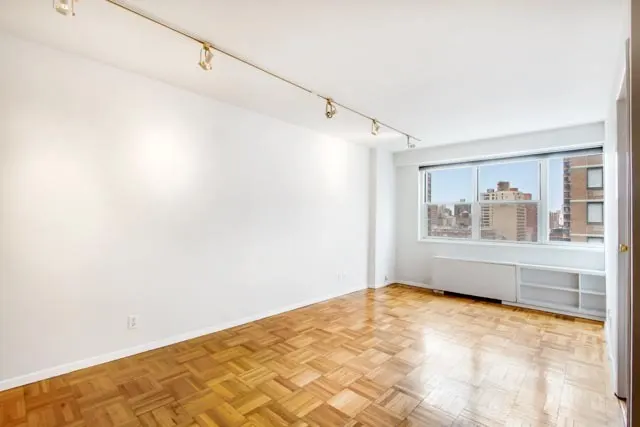 165 East 32nd Street