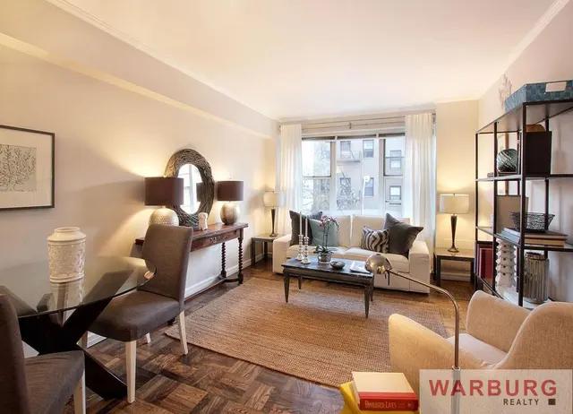 33 Greenwich Avenue
