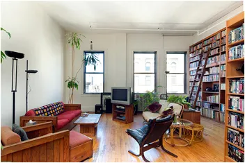 718 Broadway