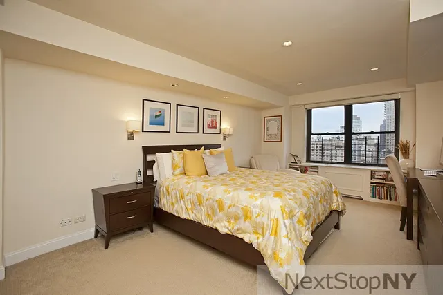196 East 75th Street