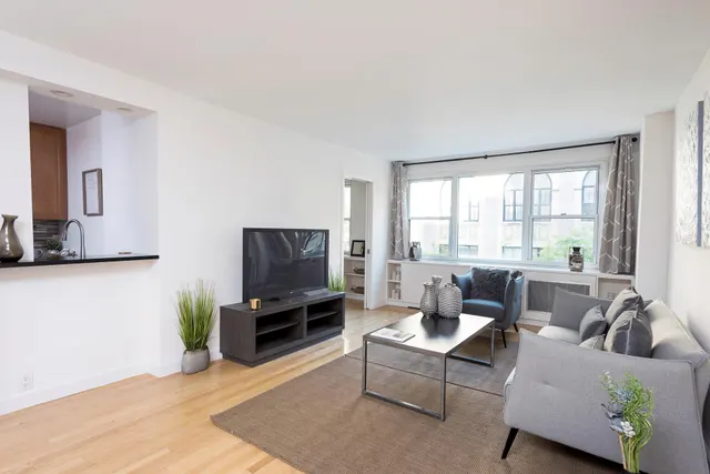 200 East 84th Street