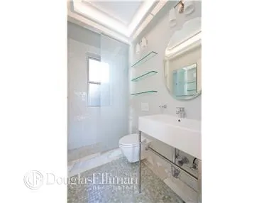 60 Gramercy Park North