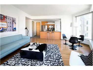 8 Spruce Street