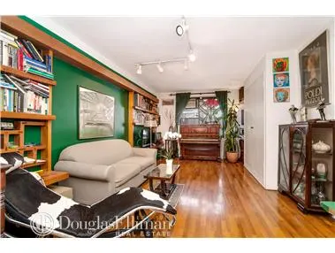 54 East 8 Street