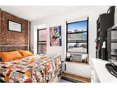 435 West 54th Street