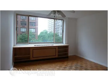 250 South End Avenue