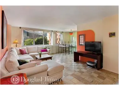 32 Gramercy Park South