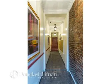 44 9th Avenue