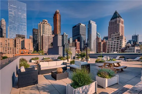 351 West 54th Street