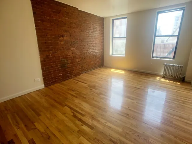 221 West 105th Street
