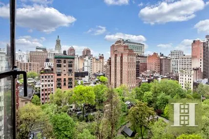 44 Gramercy Park North
